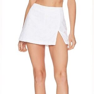 Amanda Uprichard X REVOLVE DALE LACE SKORT IN WHITE LACE